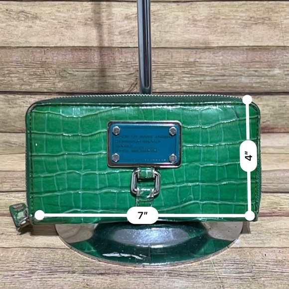 Marc By Marc Jacobs Green Leather Wallet - Picture 5 of 6